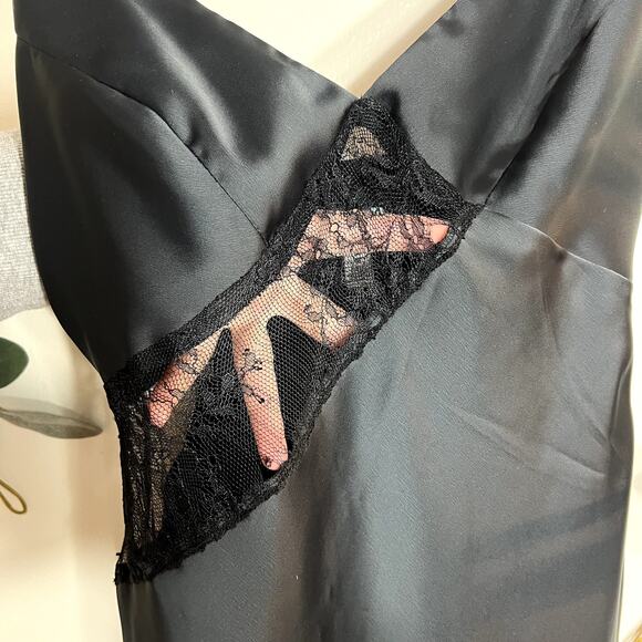 Urban Outfitters Black Lace Dress - Picture 3 of 7